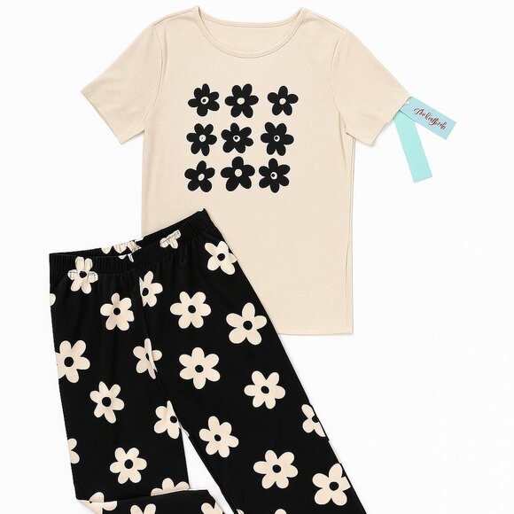 Cat & Jack Other - Cat & Jack Black and Cream Floral Pajama Set Size XL